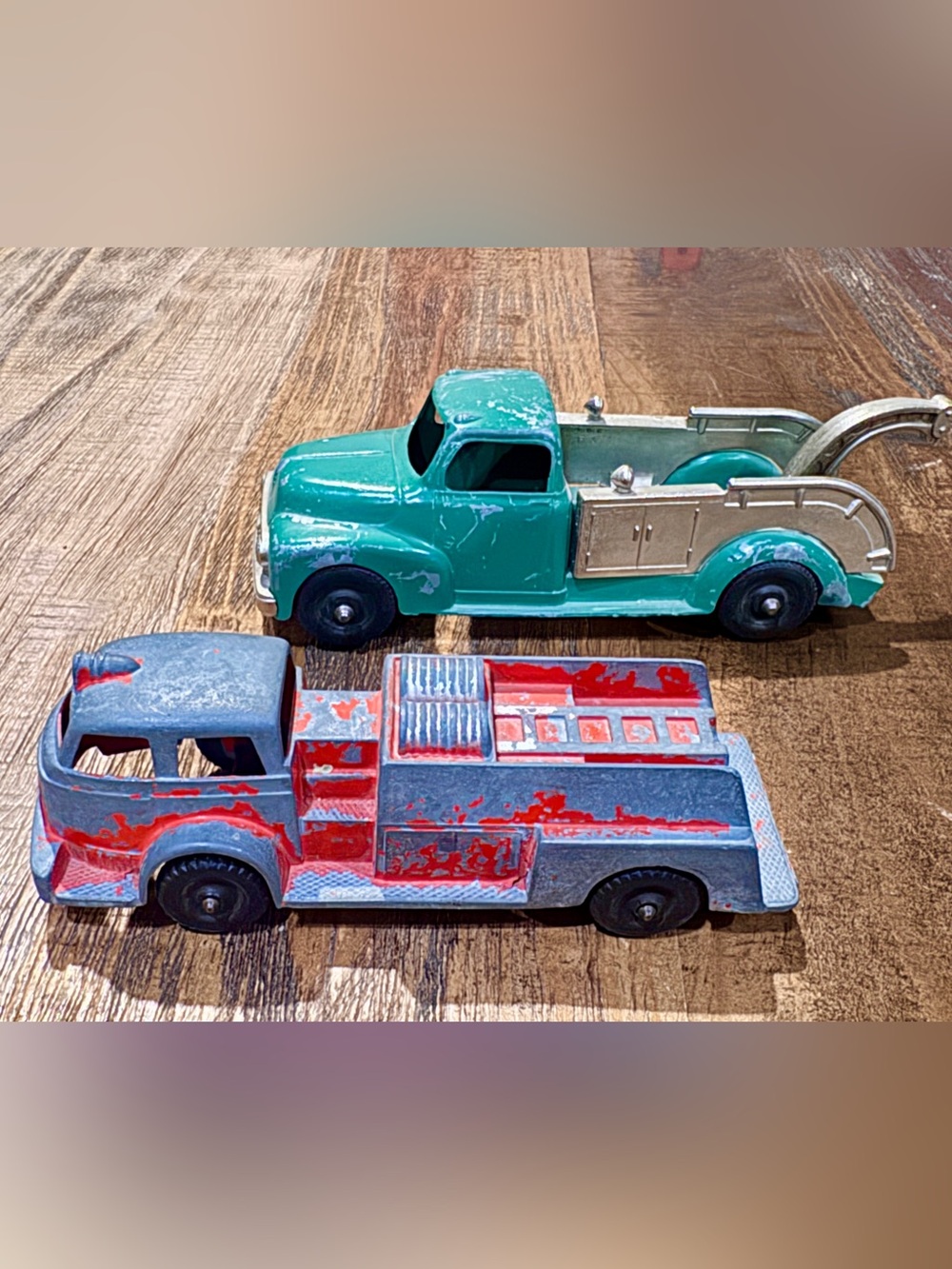 2 Vintage-1950 Hubley fire truck and Hubley wrecker die cast
